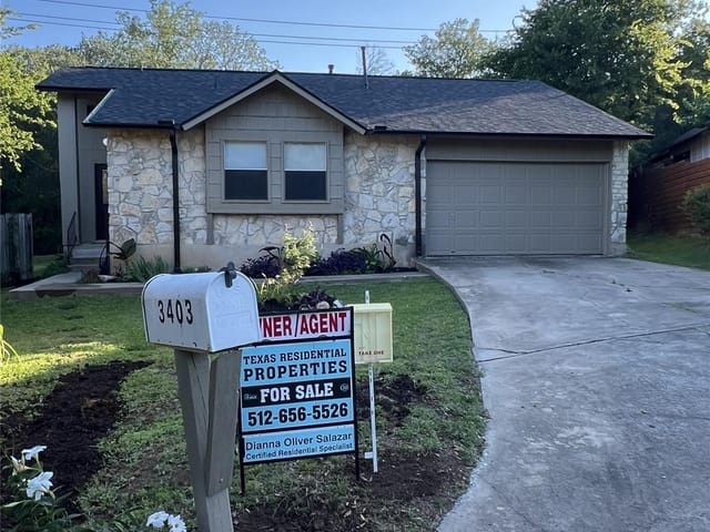 3403 Burliegh CV