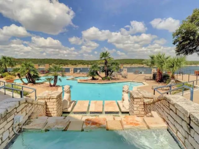 3404 American Dr Unit #2212