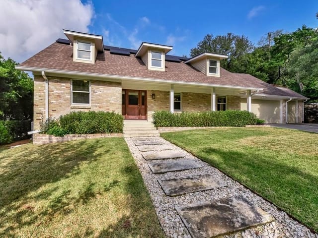 3404 Cascadera Dr