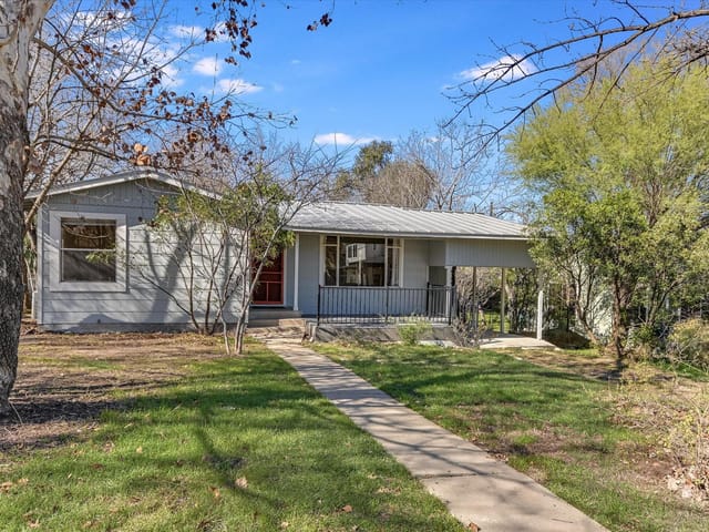 3404 Larry Ln