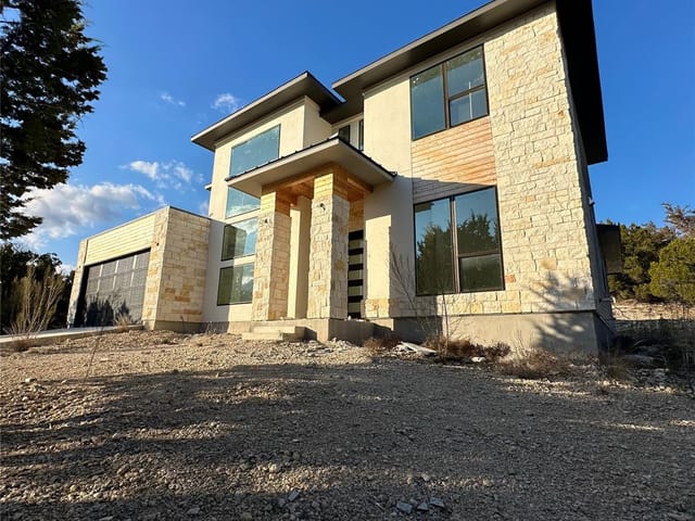 3405 Congress Ave