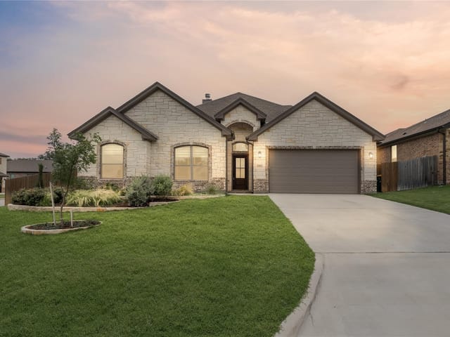 3405 Waggoner Dr