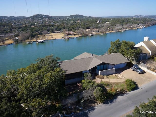 3406 Mount Bonnell Rd