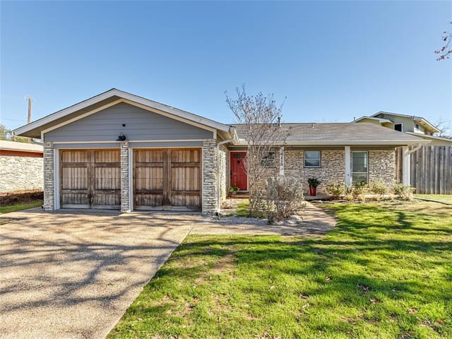 3409 Catalina Dr