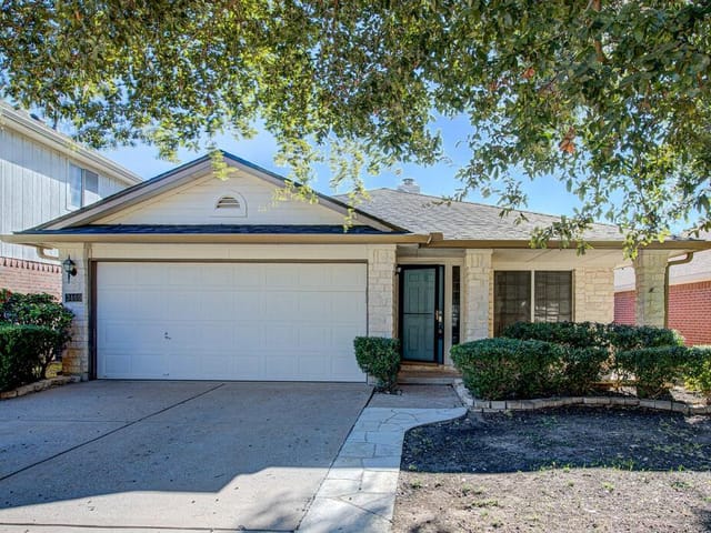 3409 Ruby Red Dr