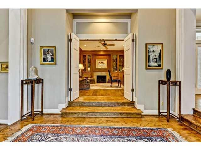 3411 Ledgestone Dr