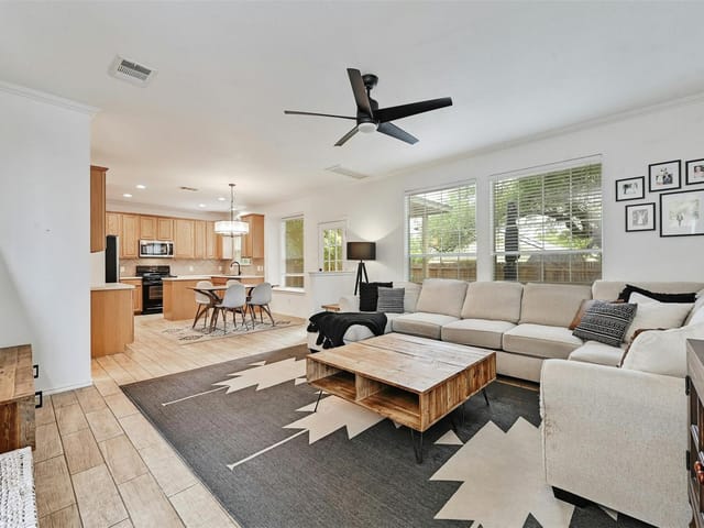 3412 Lynnbrook DR