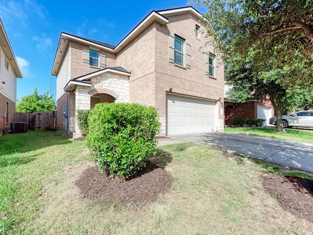 3413  Bach Dr
