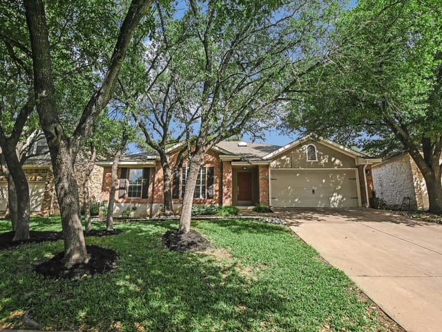 3413 Latimer Dr
