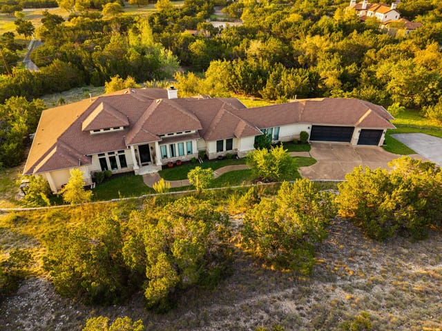 3414  Pawnee Pass S