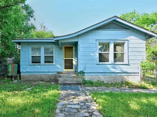 3415 Blumie St Unit #A & B