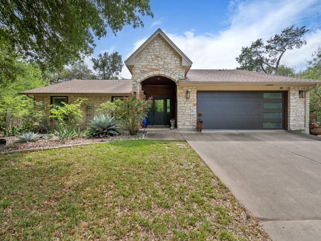 3415 Rain Forest Dr
