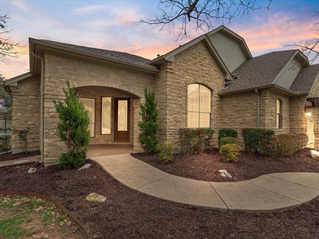3416 Caladium Cir