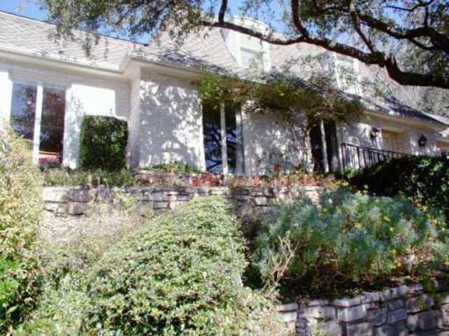 3416 MOUNT BONNELL Cres