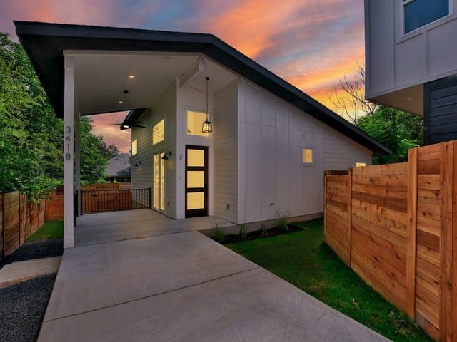 3418 Thomas Kincheon St Unit #2