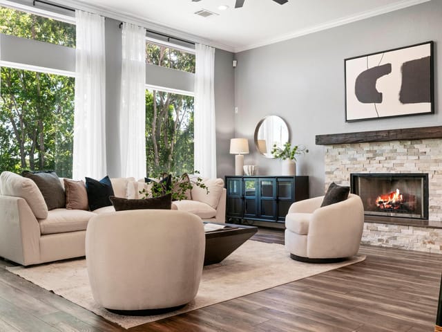 3419 Cowden Dr