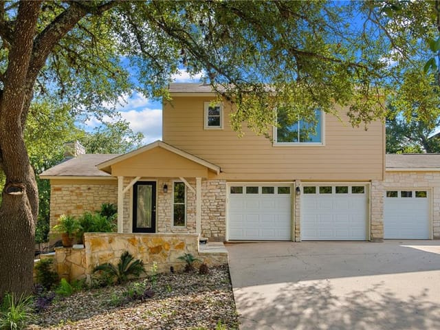 3419 Rosefinch Trl