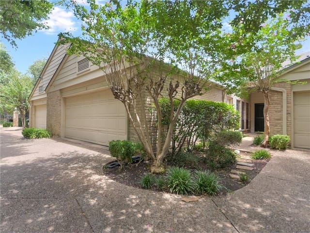3421 Pecos ST Unit #B-11