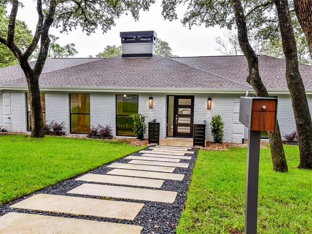 3422 Mount Barker Dr
