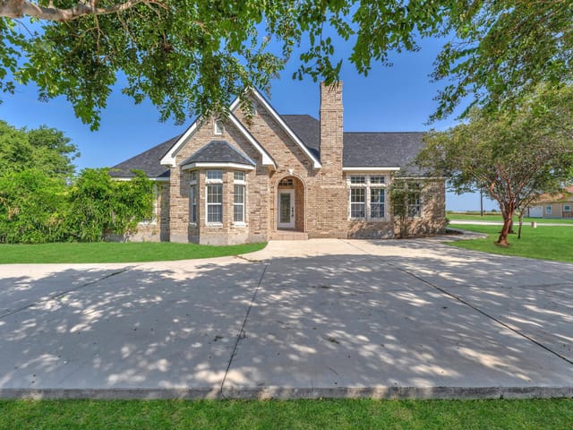 3424 S Old Bastrop road Hwy