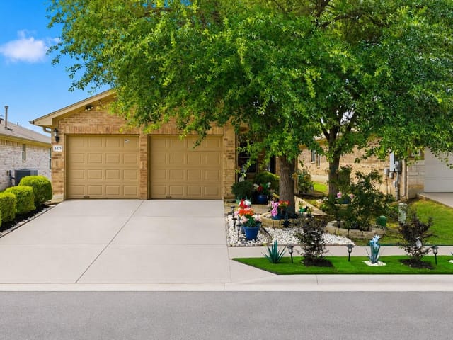 3425 Savage Springs DR