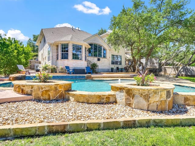 3427 Cowden Dr