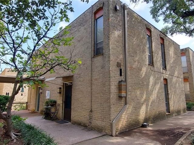 3431 North Hills Dr Unit #115