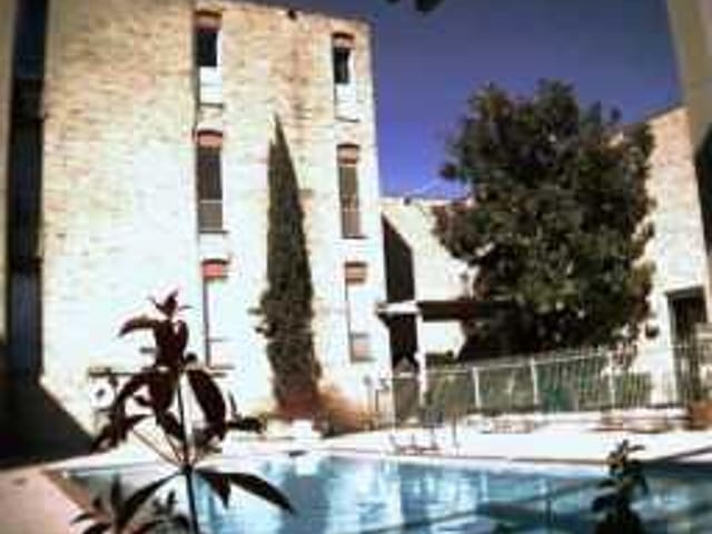 3431 NORTH HILLS DR Unit #221