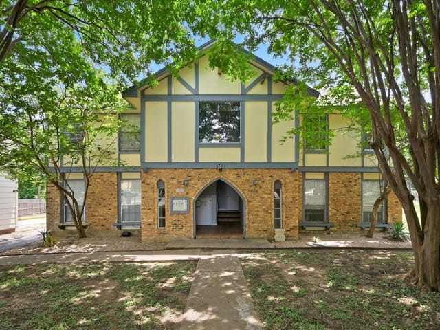 3436 Willowrun DR
