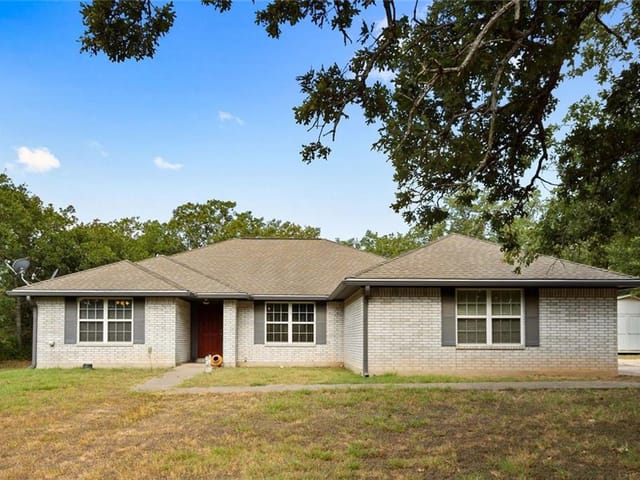 345 Oak Trail DR