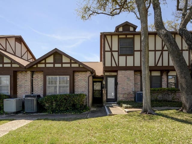 3461 Greystone Dr