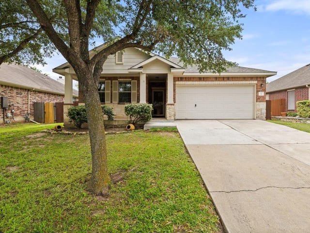 347 Spring DR