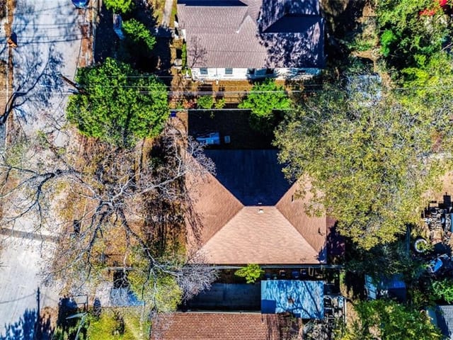 35 Chalmers Ave