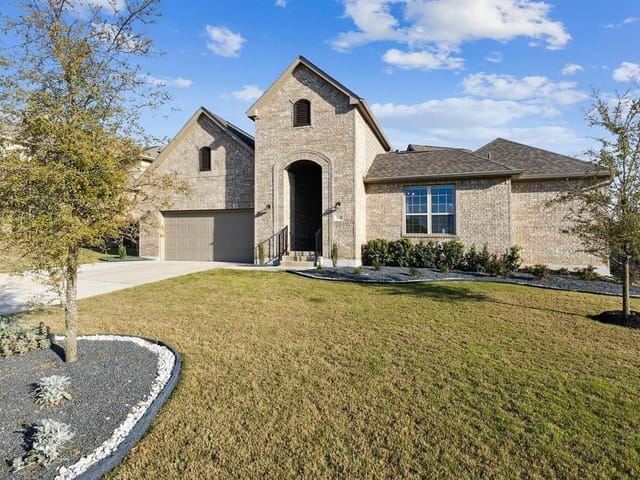 350 Jacksdaw Dr