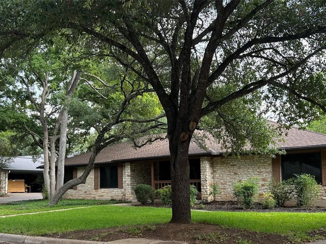 3502 Apache Forest Dr