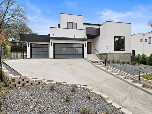 3502 Cactus Wren Way