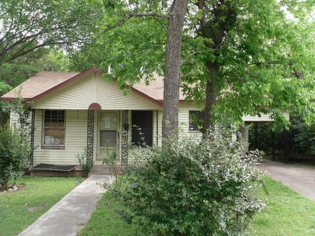 3503 Grayson Ln
