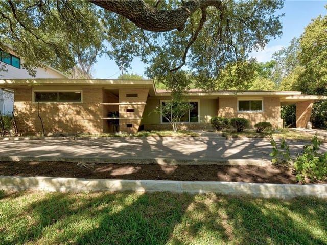 3503 Lakeland Dr