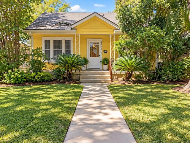 3504 Duval ST