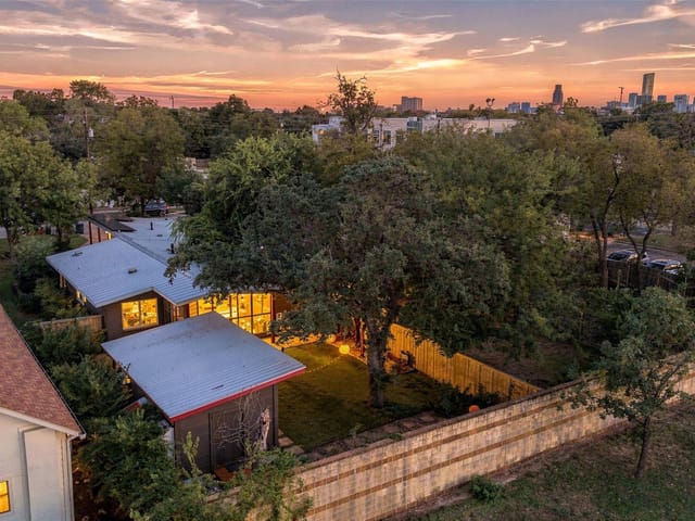 3504 West Ave