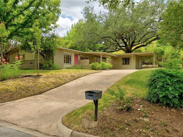 3505 Lakeland Dr
