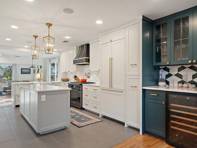 3506 Clearview DR