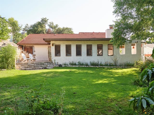 3507 Starline Dr