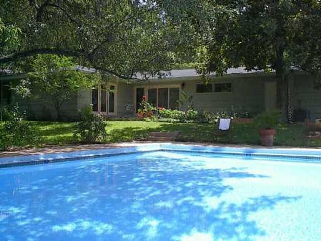 3508 Lakeland Dr