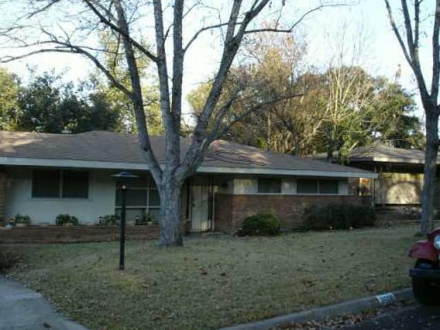 3508 Lakeland Dr