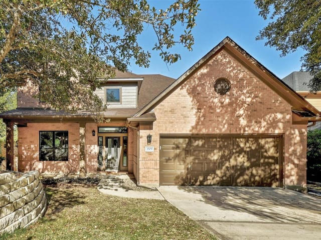 3509 Cowden Dr