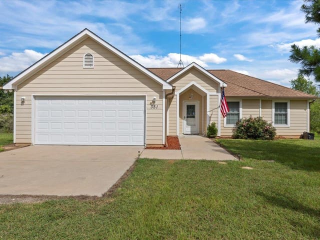 351 Cardinal Dr