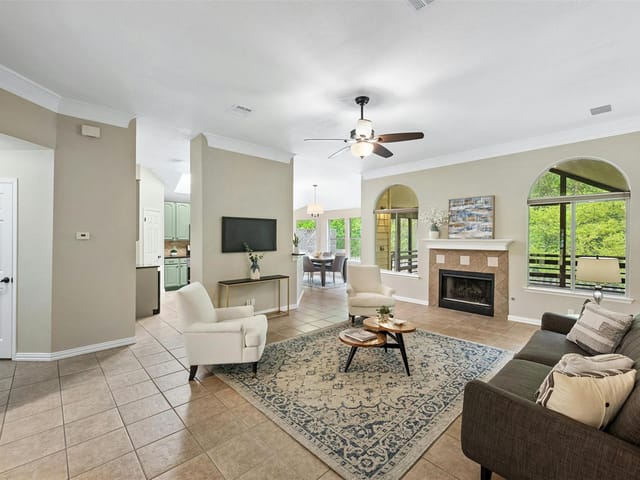 3510 Rip Ford Dr