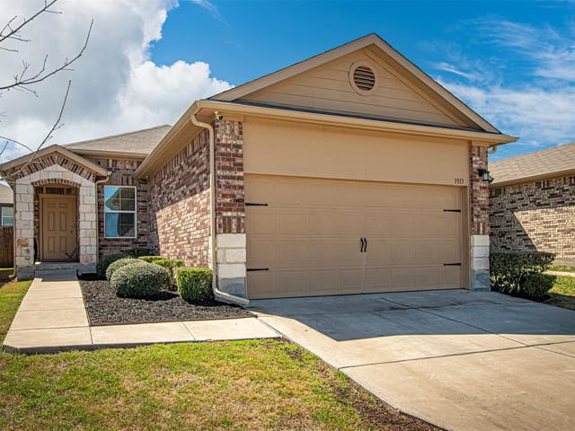 3513 Ortman DR