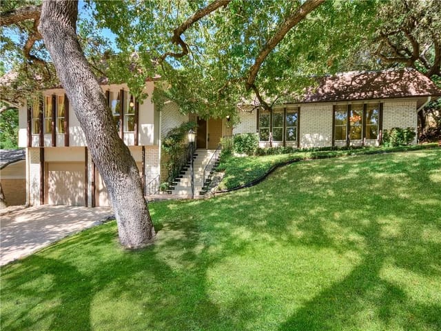 3514 Highland View Dr